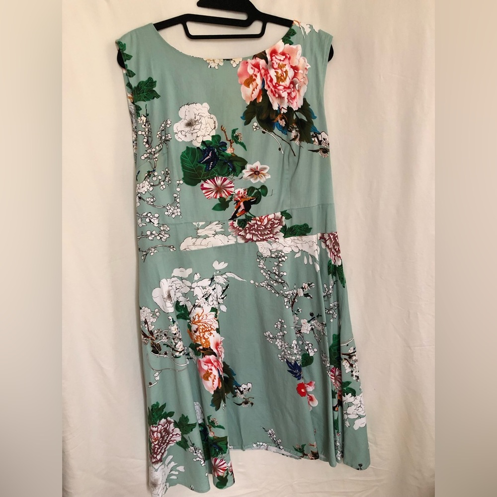 Green floral midi dress